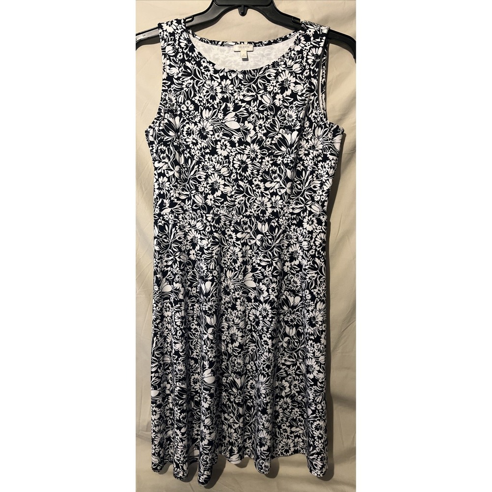 Talbots Ladies Sundress Sleeveless Size 6 Great Black And White Floral Design